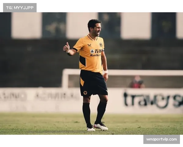 小法：更衣室语言变英语，将专注防守库特罗内